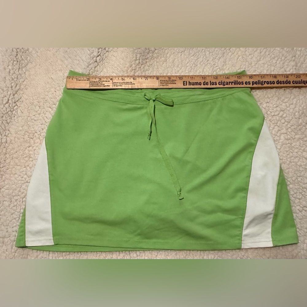 Green and white World Wide Sportsman women’s athletic skort size M - Picture 3 of 7